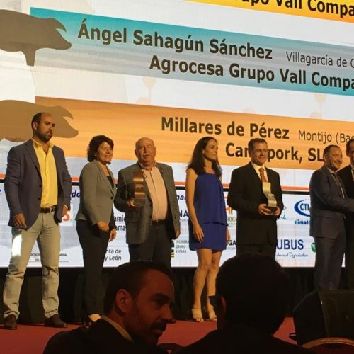 La granja Jesús González Sahagún, de l’empresa Agrocesa – Grup Vall Companys, va rebre el Porc d’Or Ibèric especial amb Diamant.